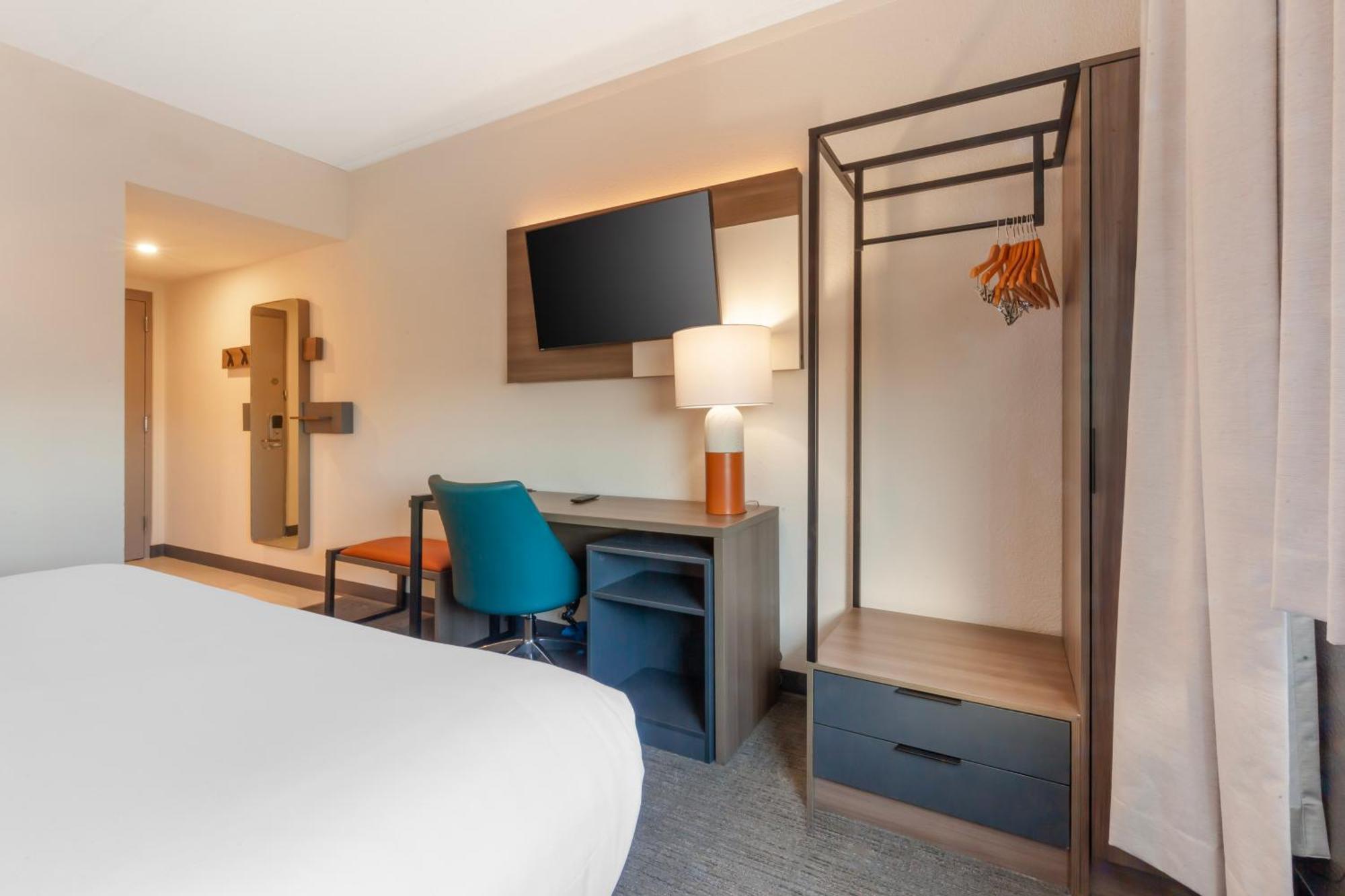 Comfort Inn & Suites Beaver Dam Bagian luar foto
